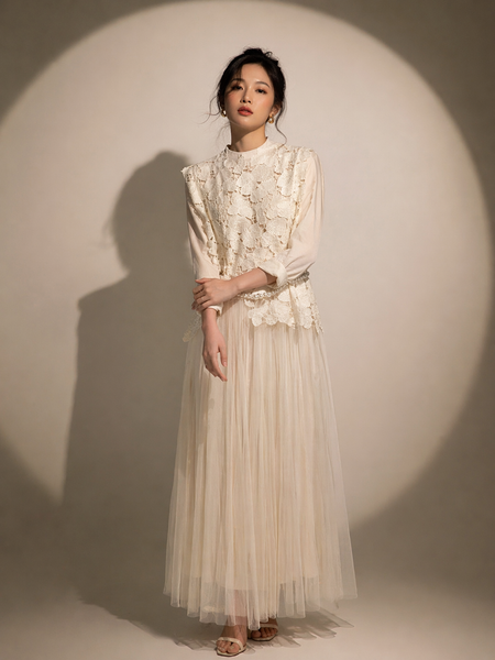 Lace Overlay Pleated Midi Dress with Belt