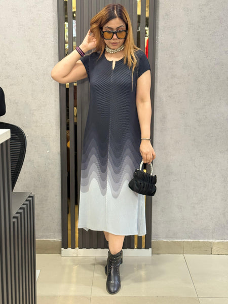 PLEATED GRADIENT MIDI DRESS