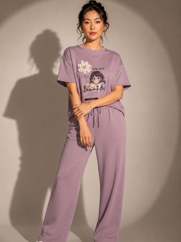 Graphic Lounge Set with Embroidered Appliqué