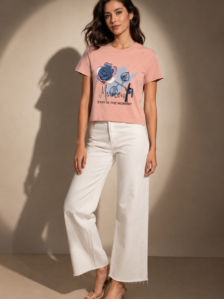 Floral Appliqué Graphic Cropped T-Shirt