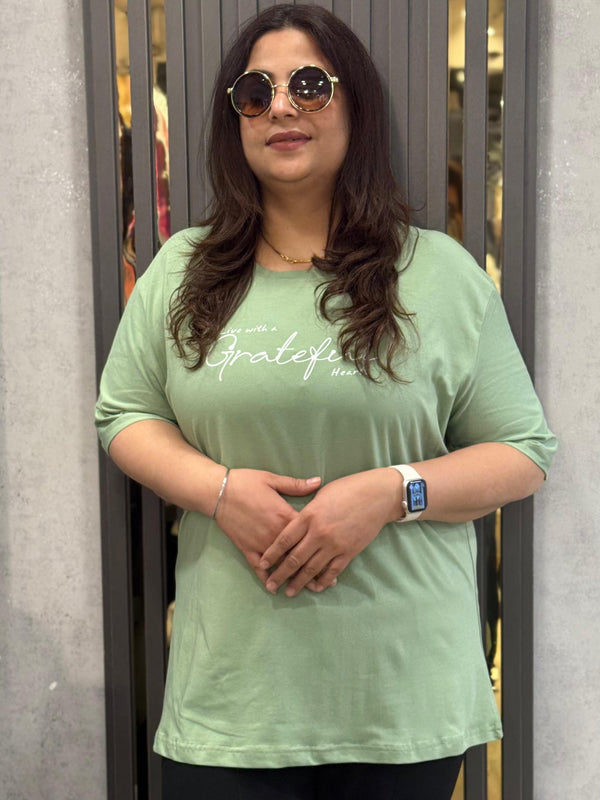 Minimal Graphic Relaxed T-Shirt