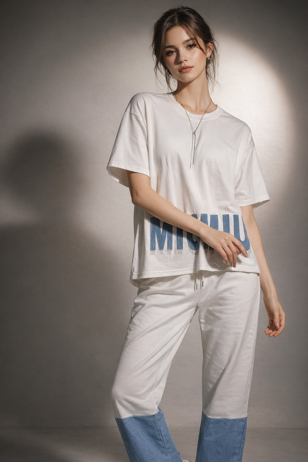 Relaxed Graphic Lounge Set