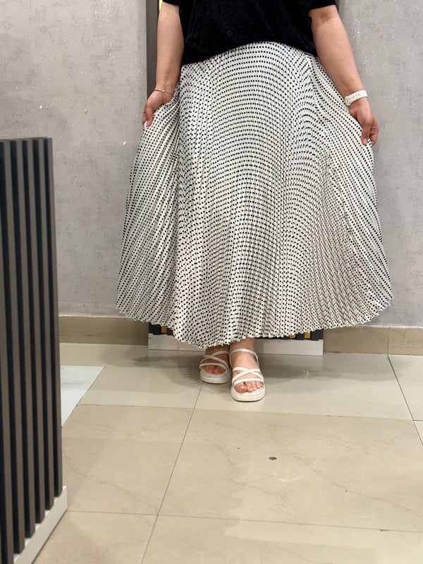 Pleated Printed Maxi Skirt
