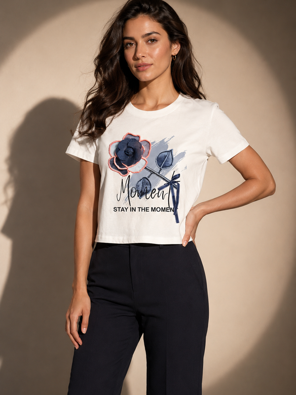 Floral Appliqué Graphic Cropped T-Shirt