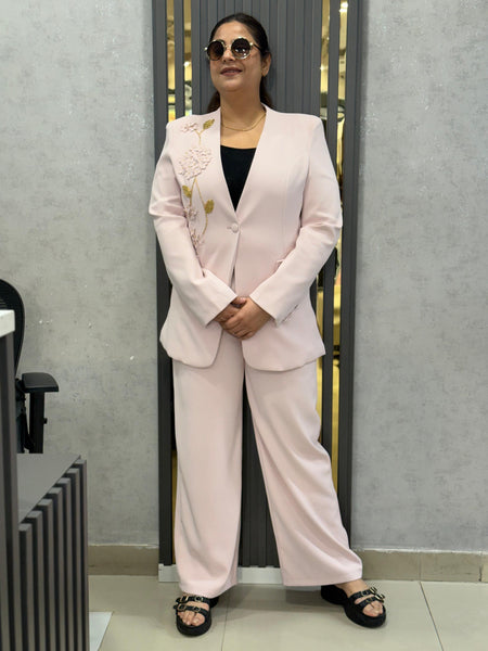 TAILORED BLAZER AND WIDE-LEG TROUSERS SET