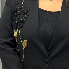 TAILORED BLAZER AND WIDE-LEG TROUSERS SET