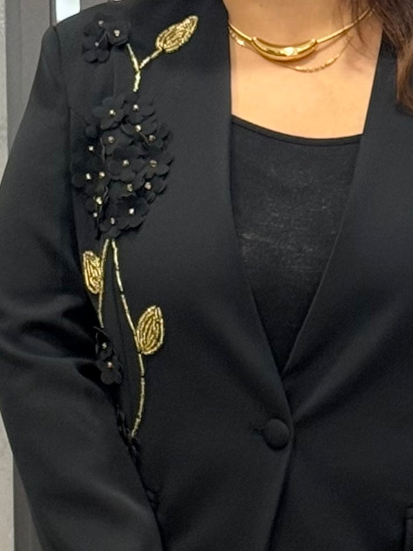 TAILORED BLAZER AND WIDE-LEG TROUSERS SET