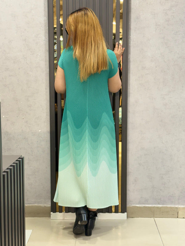 PLEATED GRADIENT MIDI DRESS